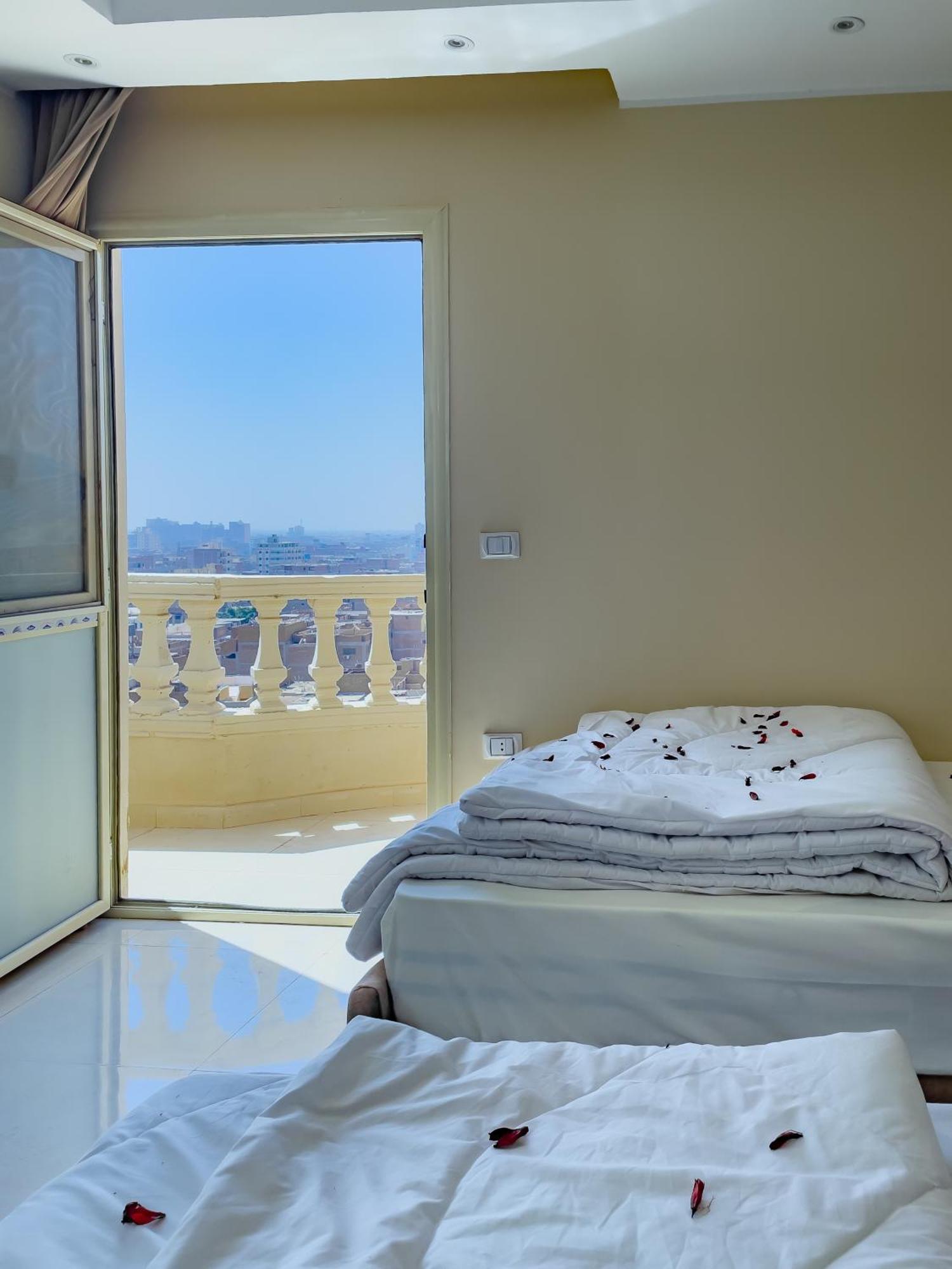 Jumeirah Pyramids View Inn Kafret el-Gabal Dış mekan fotoğraf