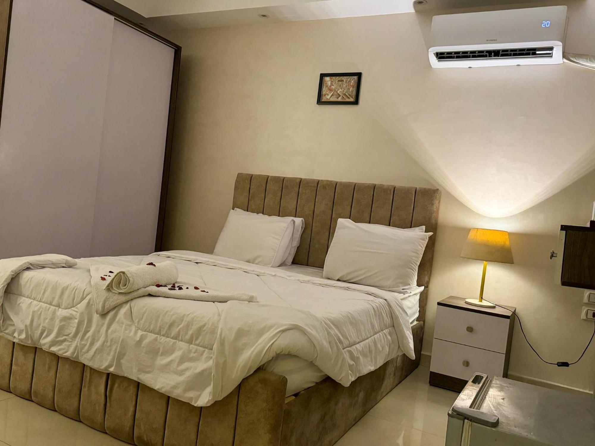 Jumeirah Pyramids View Inn Kafret el-Gabal Oda fotoğraf